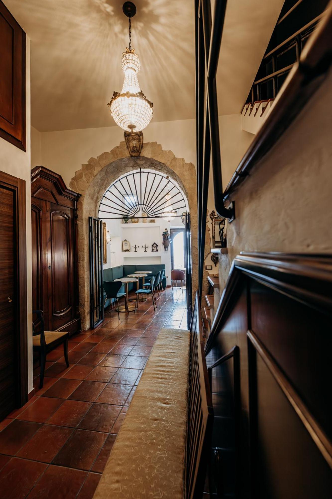 Palazzo Giunta - Porta Marina Ortigia Bed & Breakfast 3*
