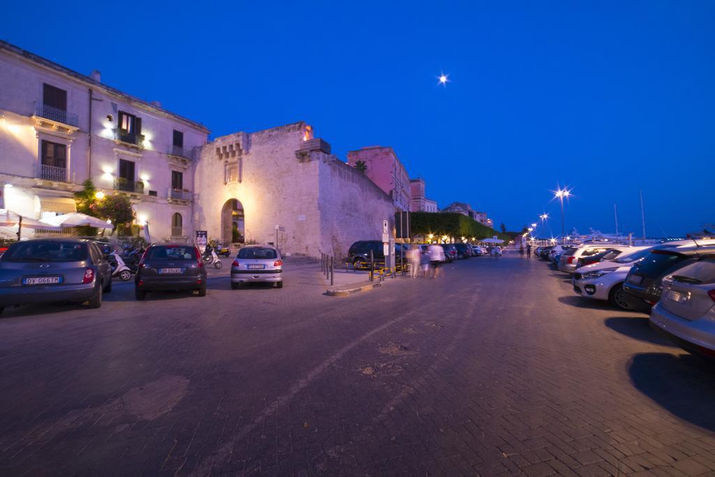 Palazzo Giunta - Porta Marina Ortigia 3* Syracuse